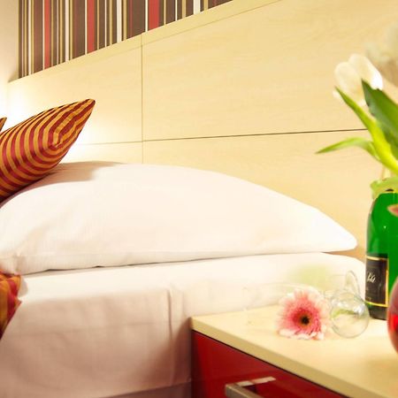 Hotel Albellus เบอร์โน ภายนอก รูปภาพ