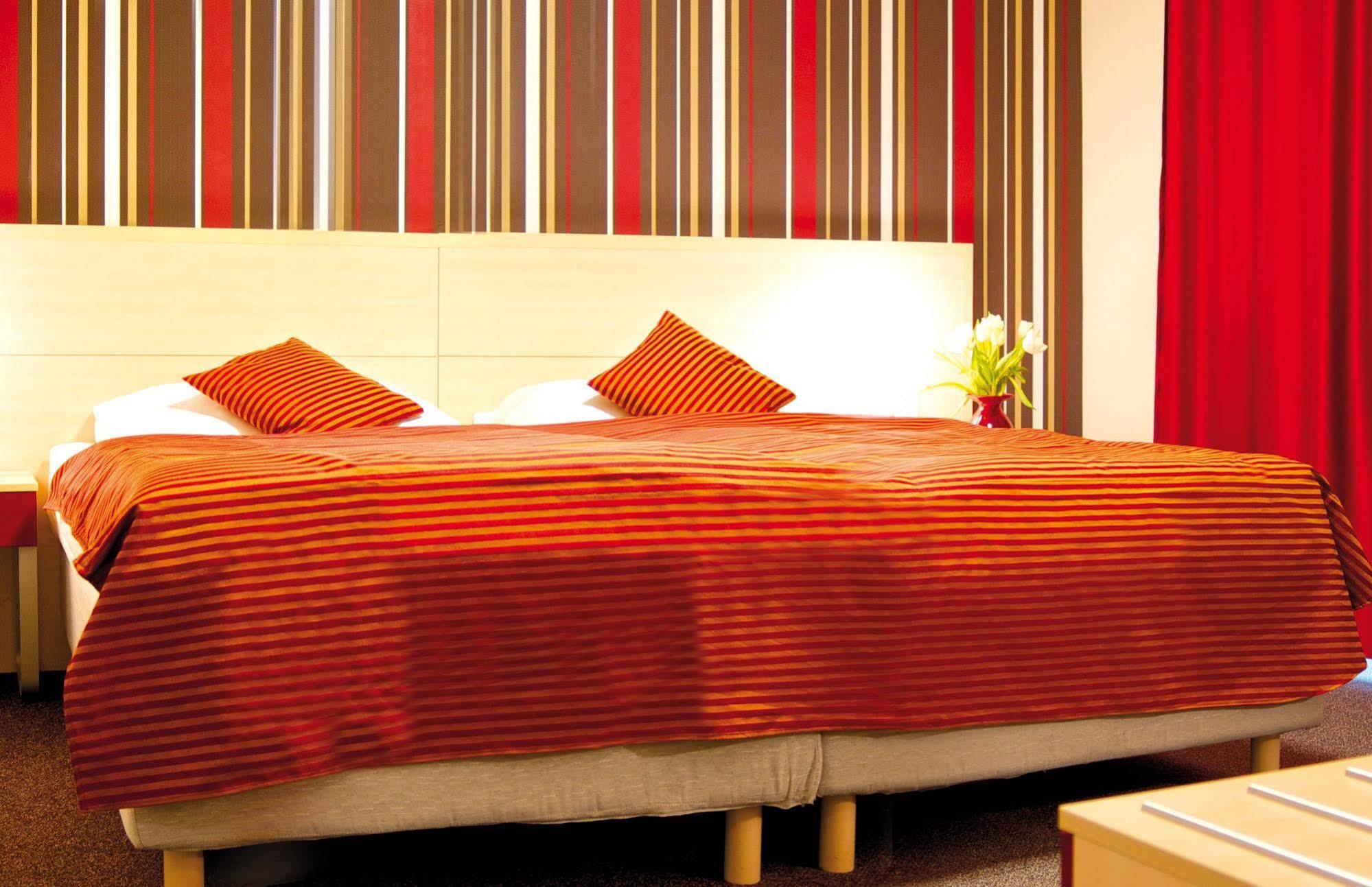 Hotel Albellus เบอร์โน ภายนอก รูปภาพ