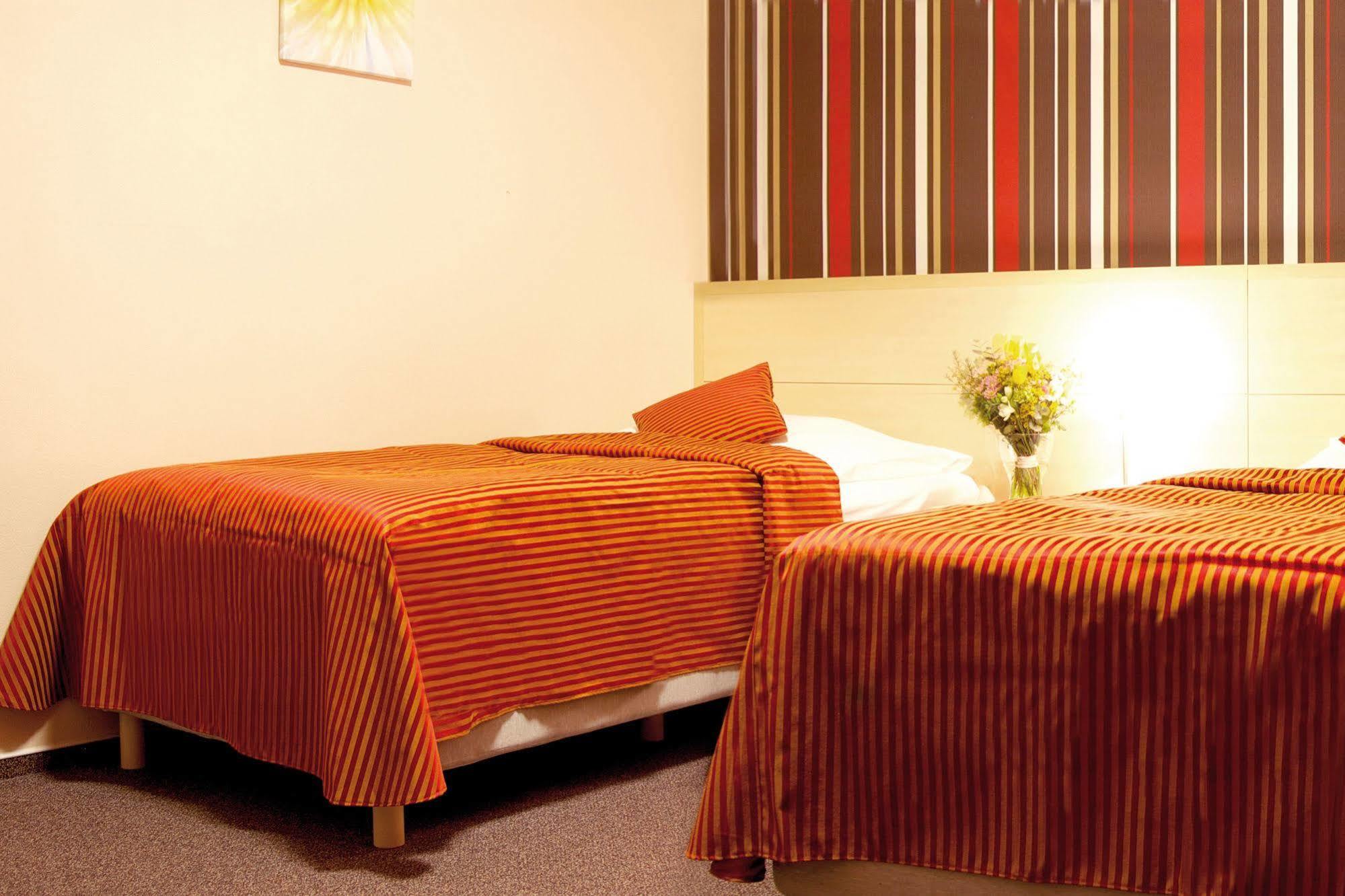 Hotel Albellus เบอร์โน ภายนอก รูปภาพ