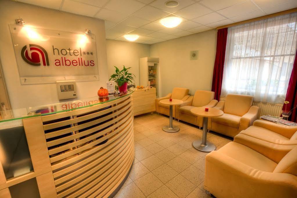 Hotel Albellus เบอร์โน ภายนอก รูปภาพ